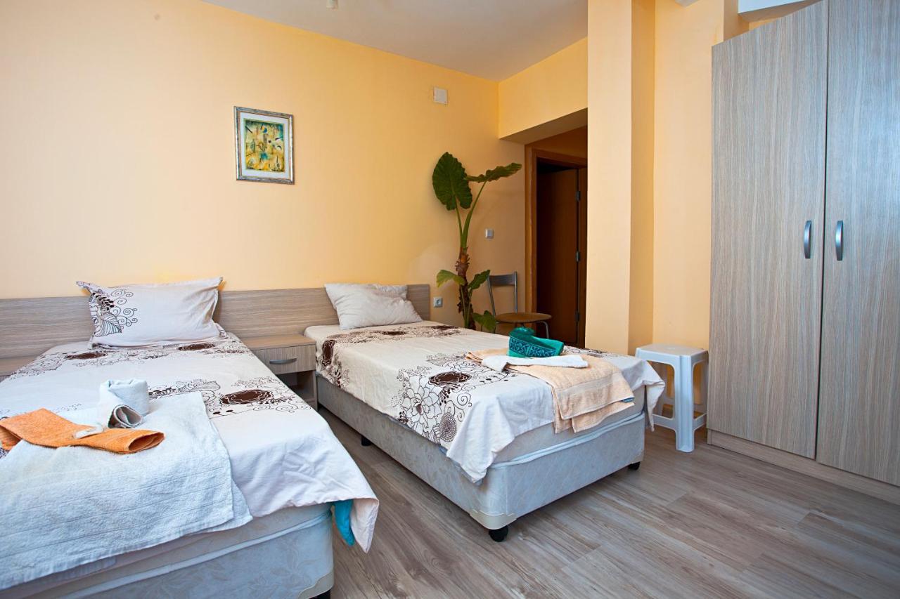 Familly Hotel Randevu Kranevo Exteriér fotografie