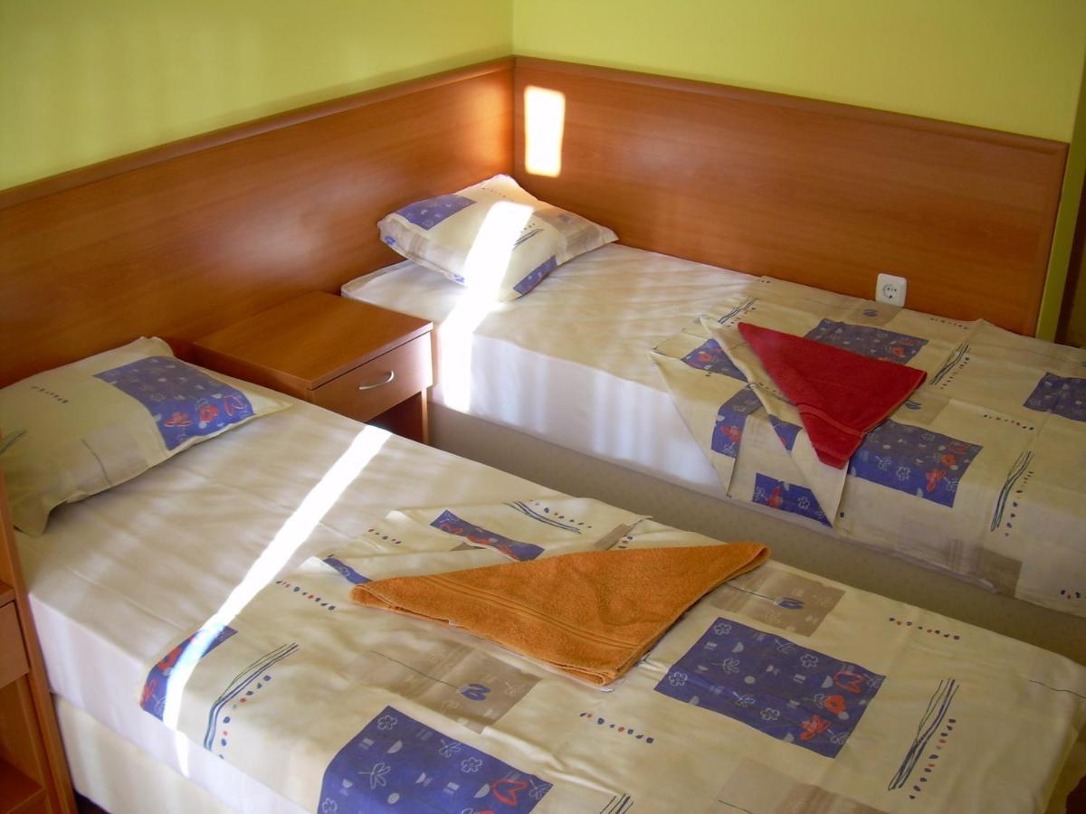 Familly Hotel Randevu Kranevo Exteriér fotografie