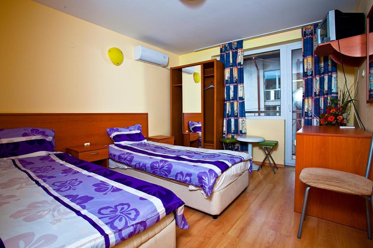 Familly Hotel Randevu Kranevo Exteriér fotografie